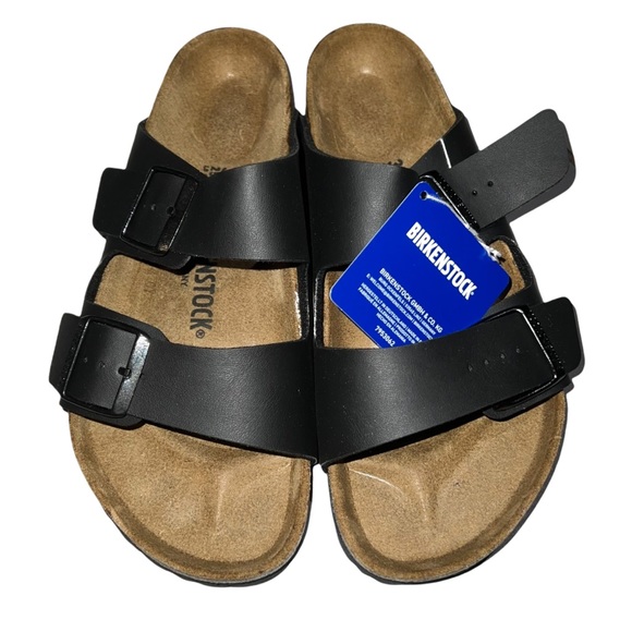 Birkenstock Shoes - NWT BIRKENSTOCK Arizona Sandals Black Size 8